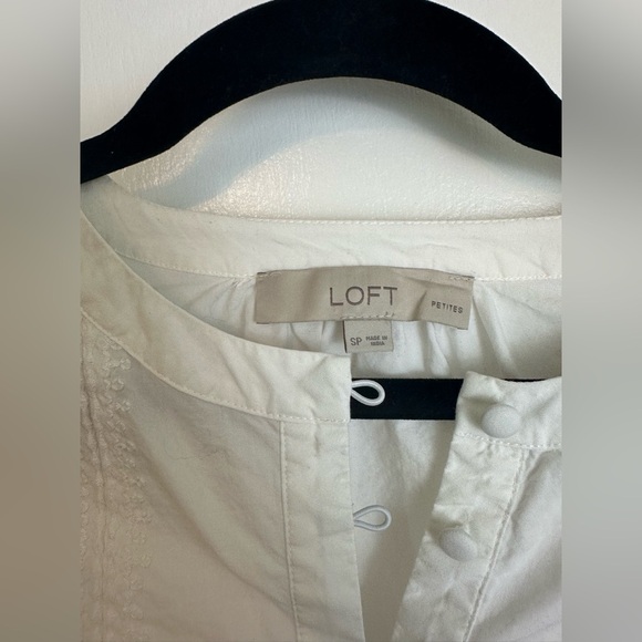 Cottagecore White Floral Embroidered lace detail Loft Top Sz Petite Small #1635 - Picture 3 of 7